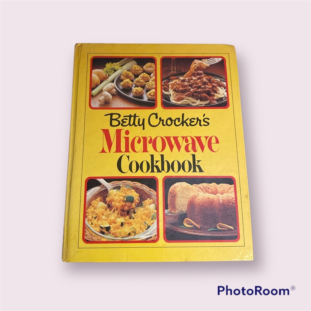 Vintage Betty Crocker's Microwave Cookbook